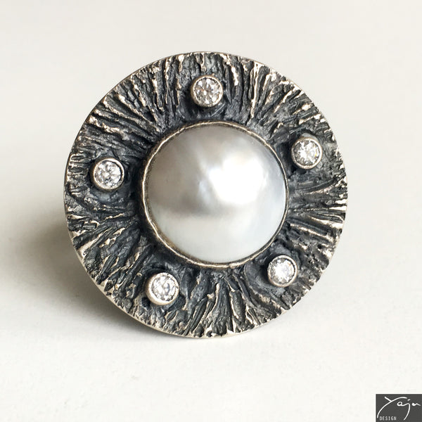 Silver, Mabe Pearl, Zircon Ring No.4
